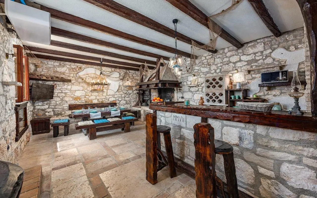 Villa Casa Di Roccia à Marčana
